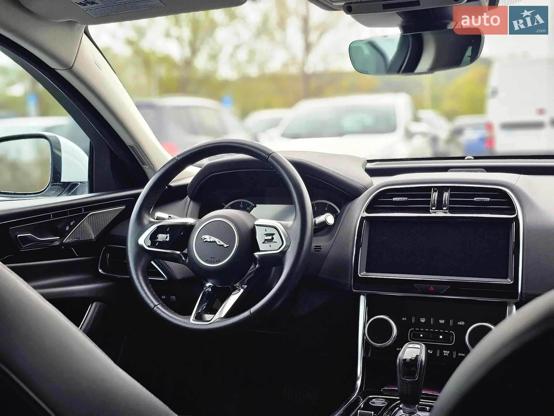 2020 Jaguar XE - мініатюра 4