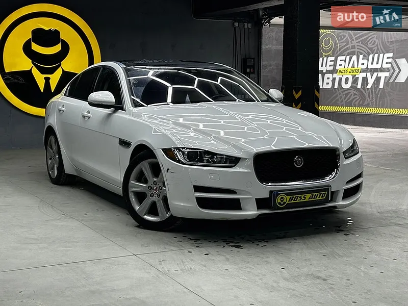 Jaguar XE
