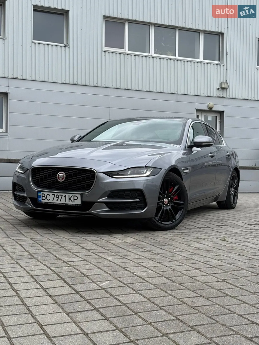 2020 Jaguar XE - мініатюра 5
