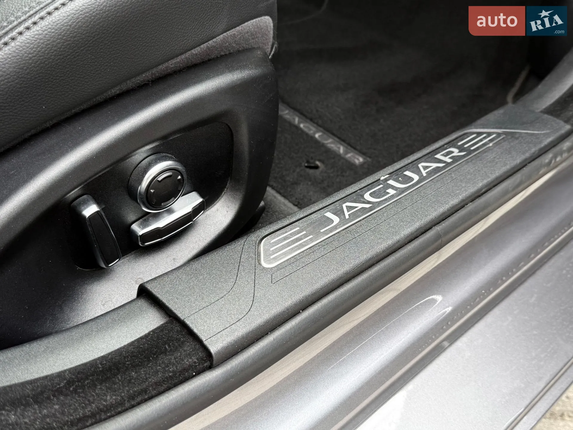 2020 Jaguar XE - мініатюра 22