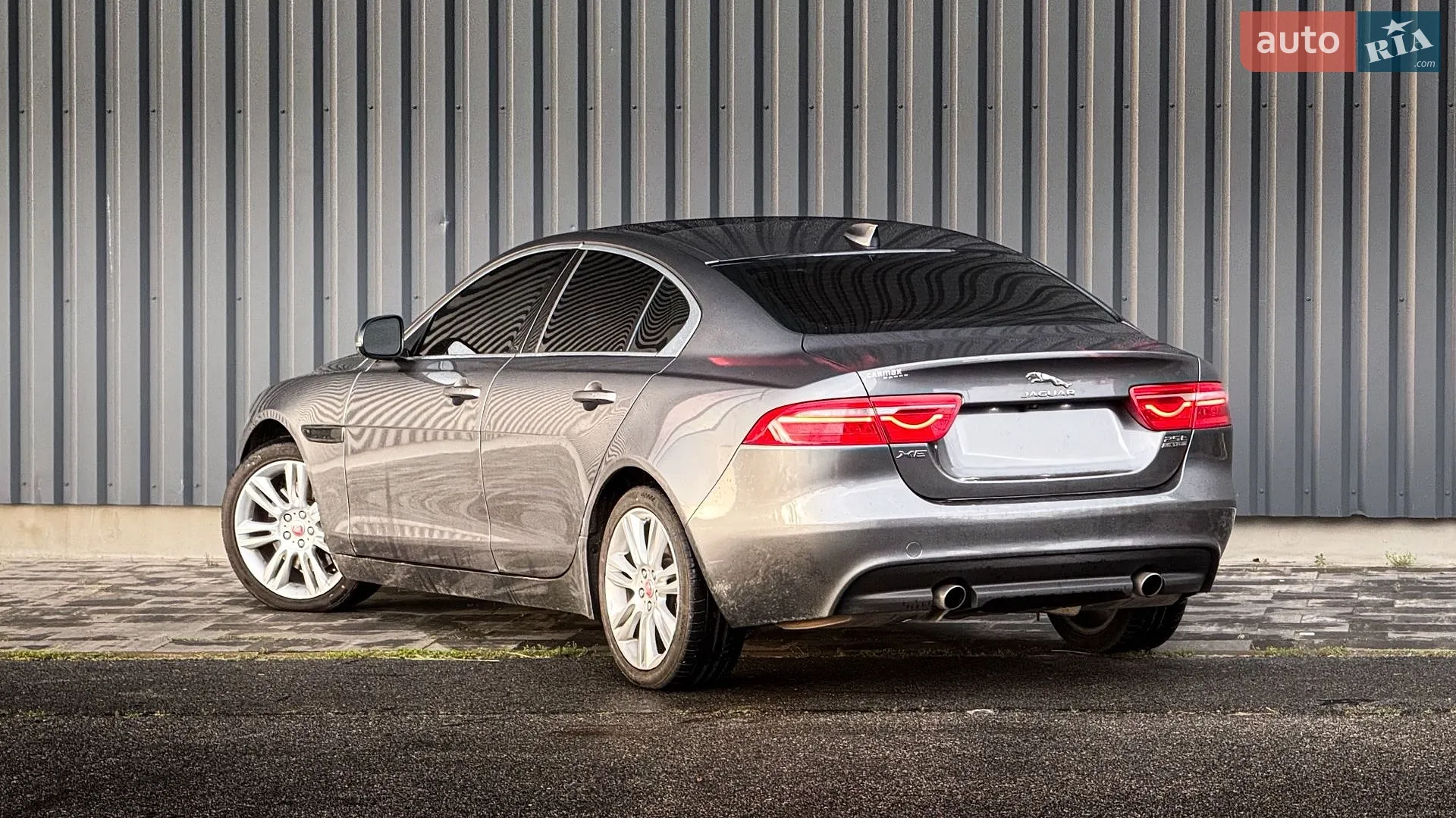 2018 Jaguar XE - мініатюра 9