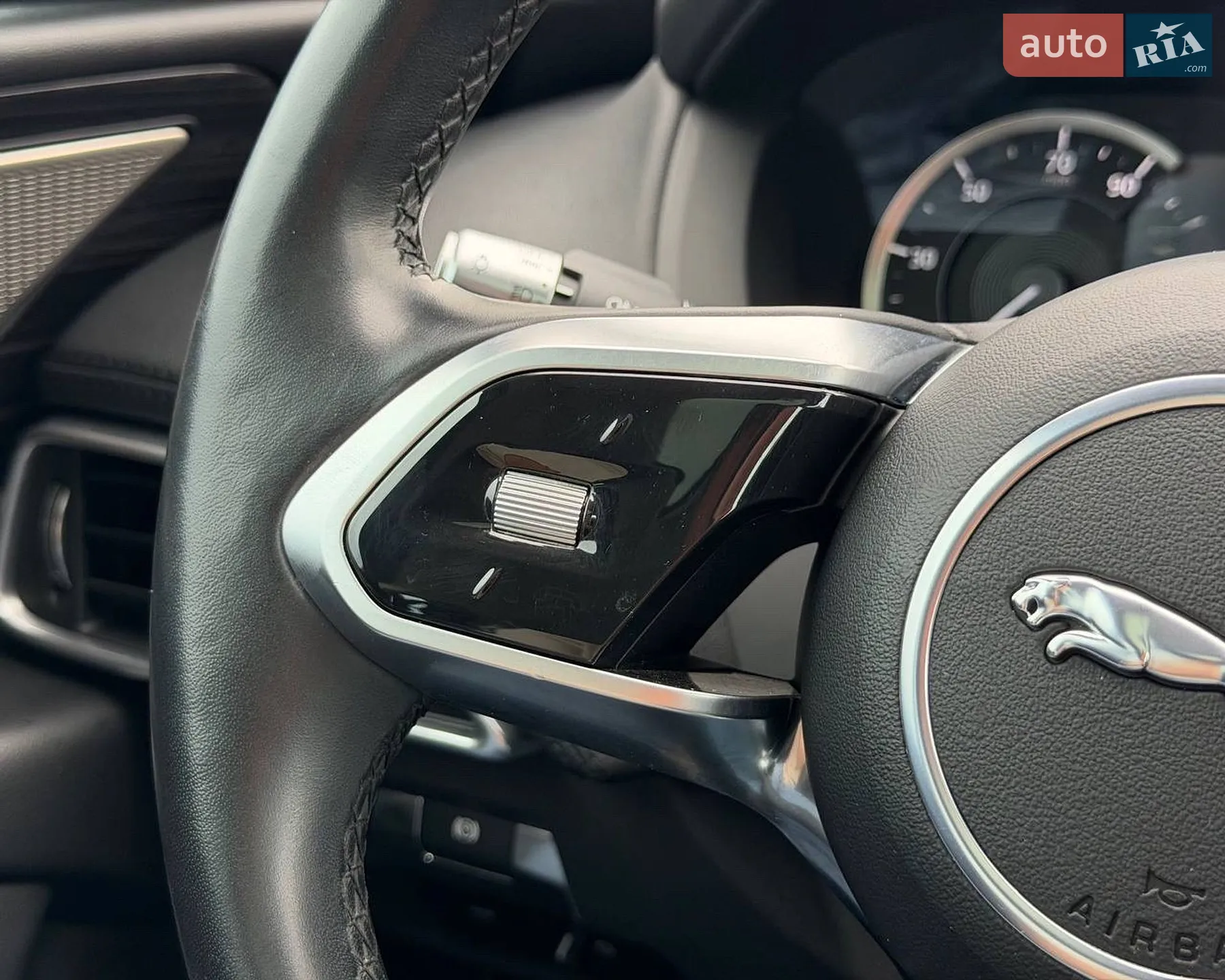 2019 Jaguar XE - мініатюра 33