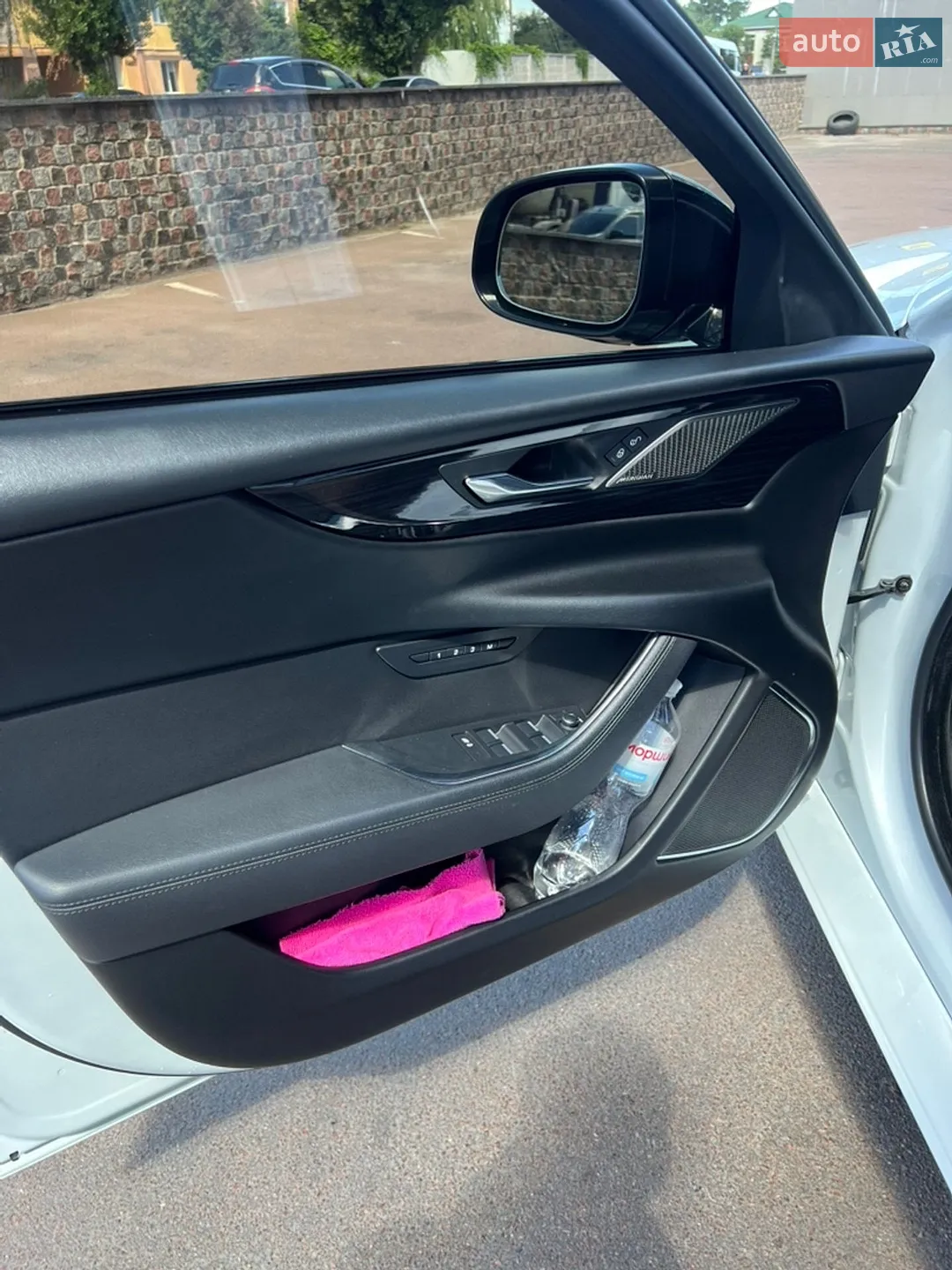 2019 Jaguar XE - мініатюра 19