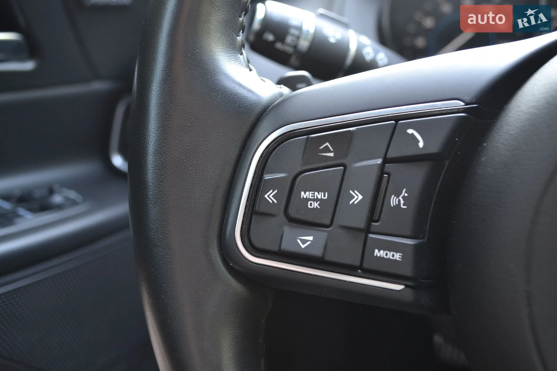 2018 Jaguar XE - мініатюра 28