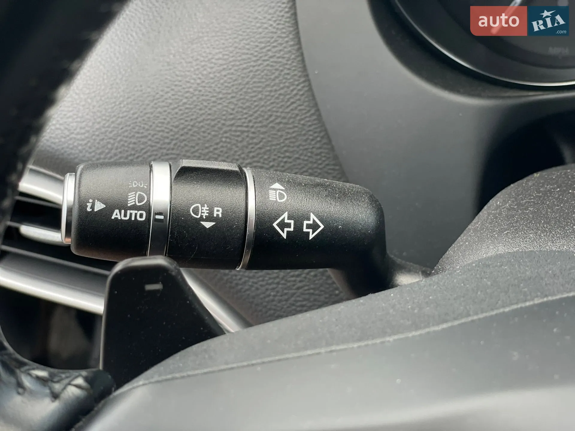 2016 Jaguar XE - мініатюра 53