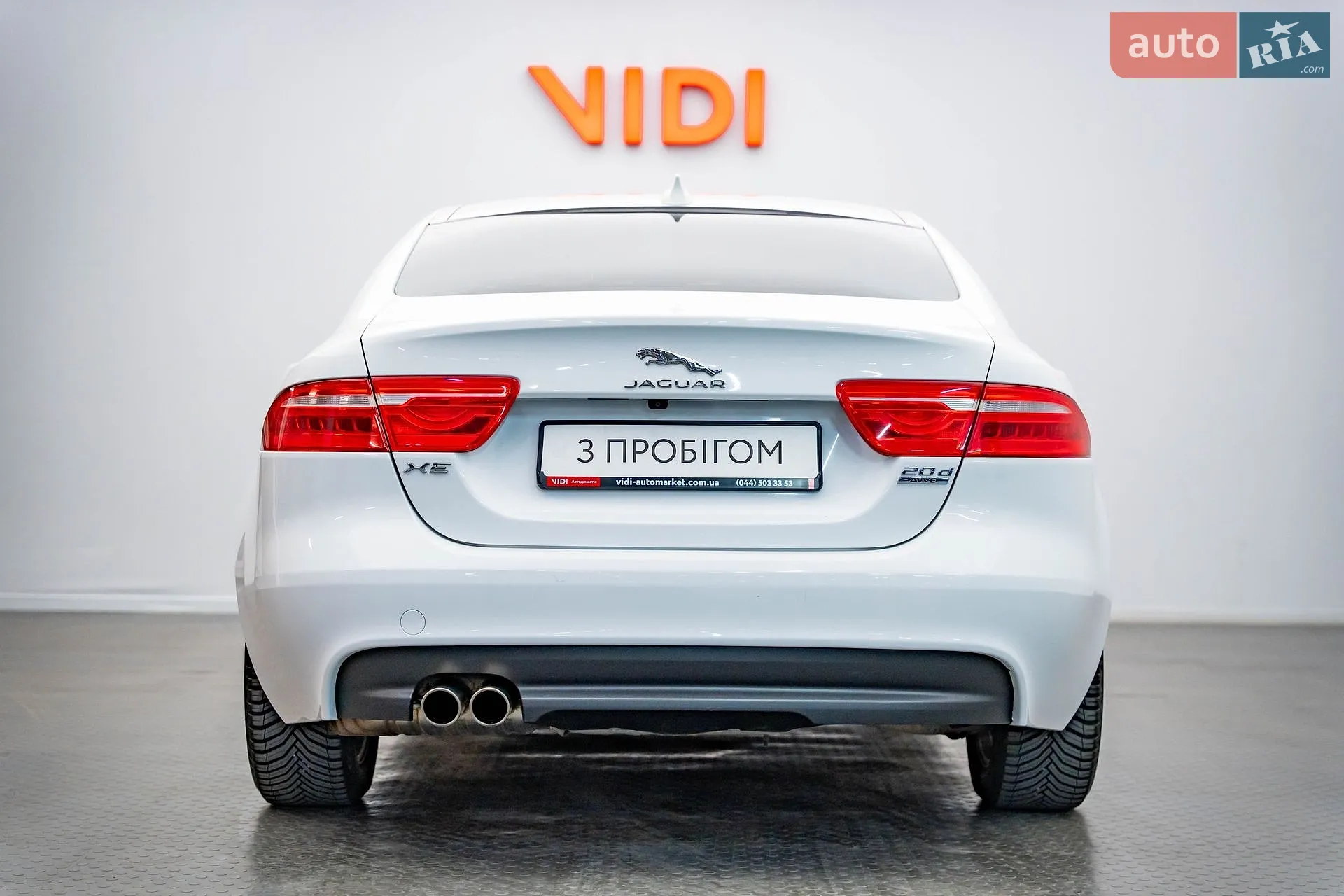 2016 Jaguar XE - мініатюра 6