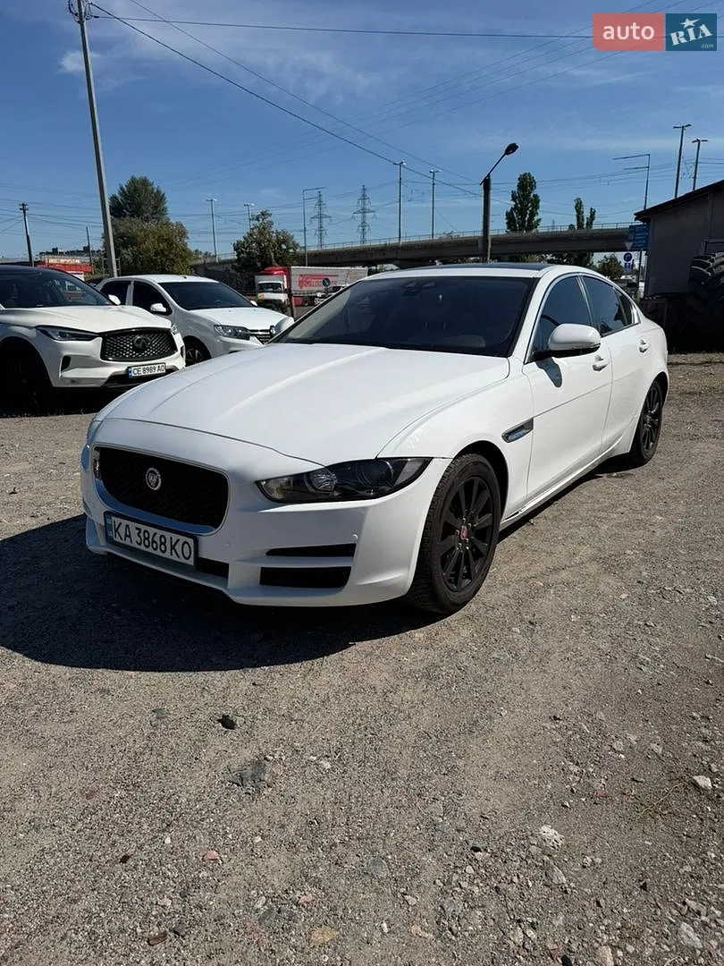 2016 Jaguar XE - фото 1