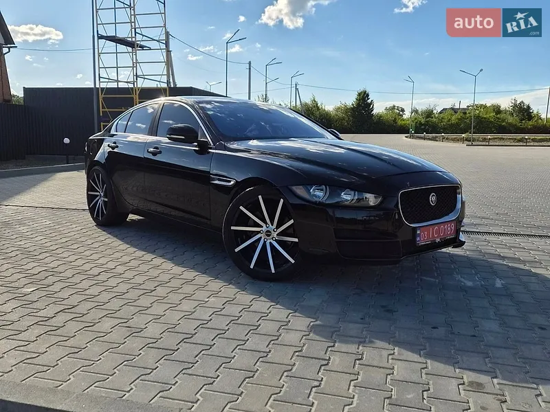 Jaguar XE