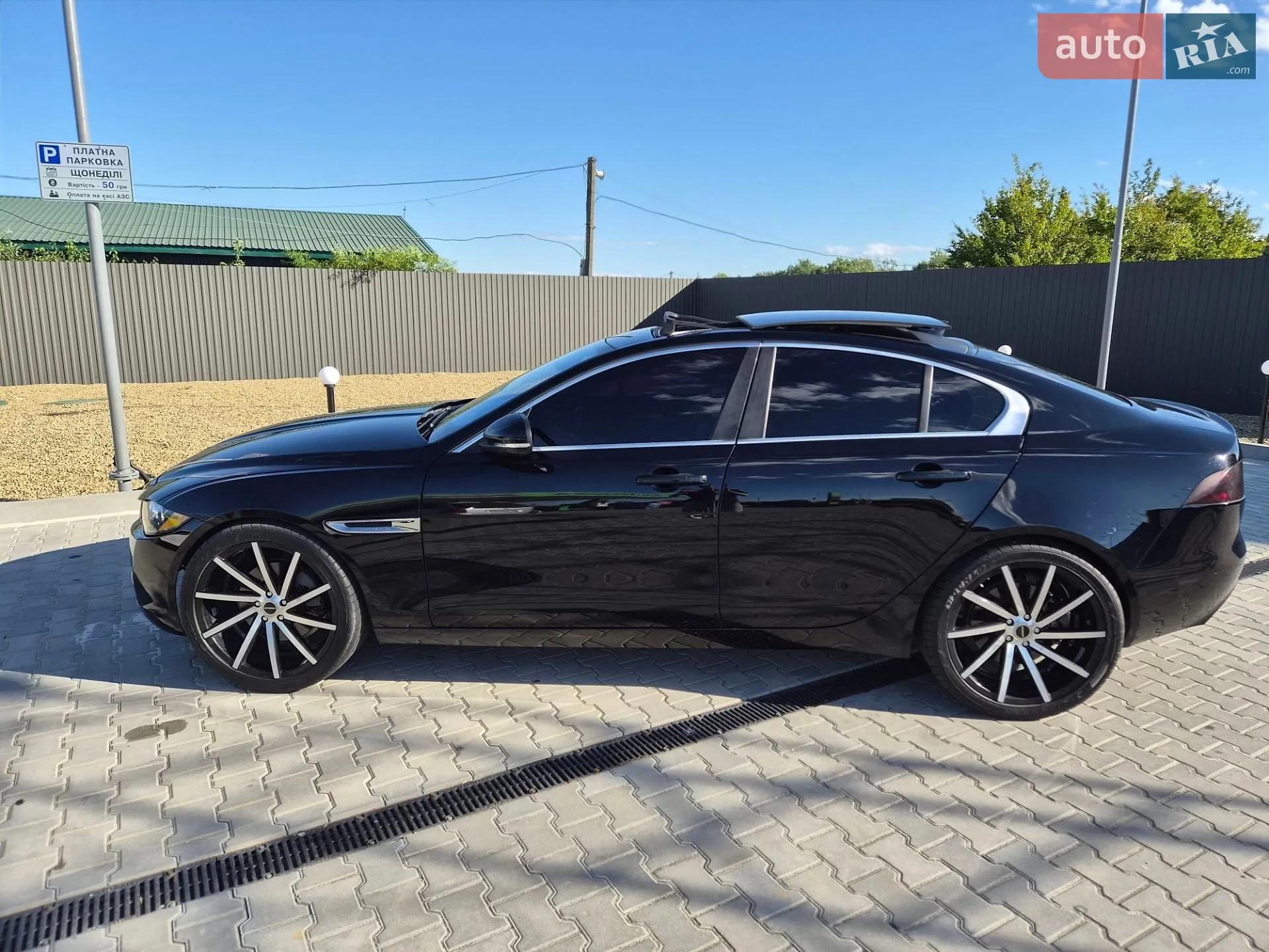 2019 Jaguar XE - мініатюра 20
