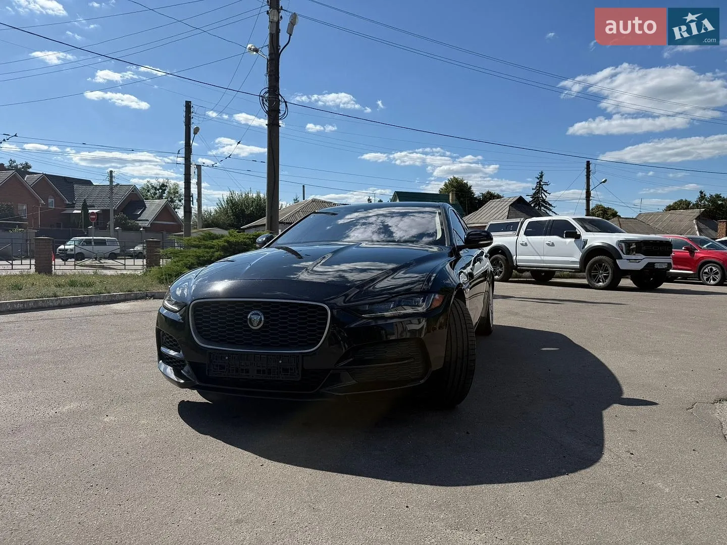 2020 Jaguar XE - мініатюра 2
