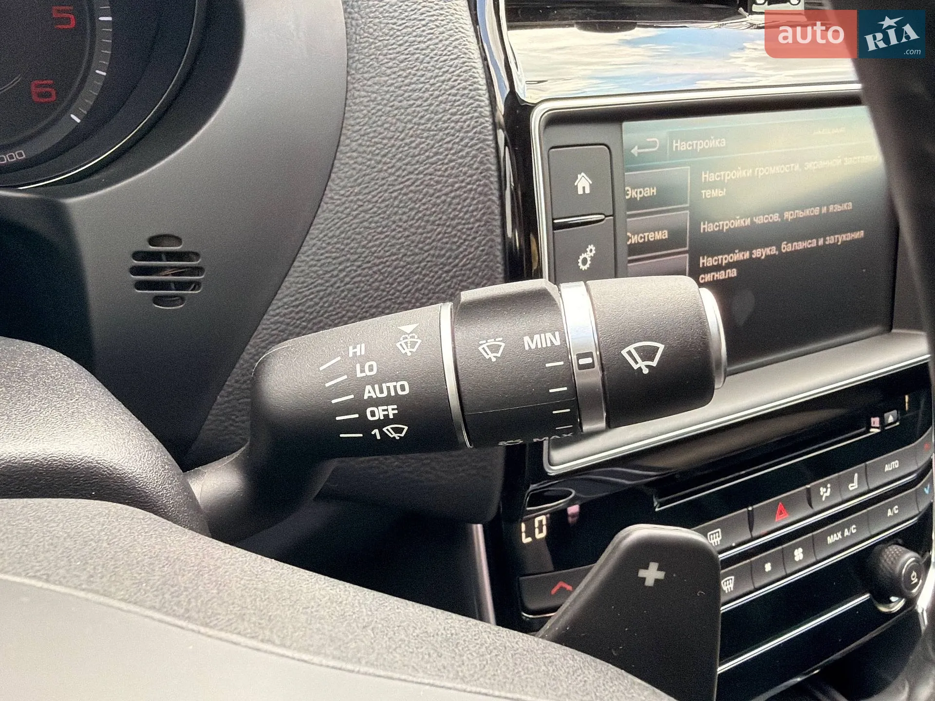2015 Jaguar XE - мініатюра 34