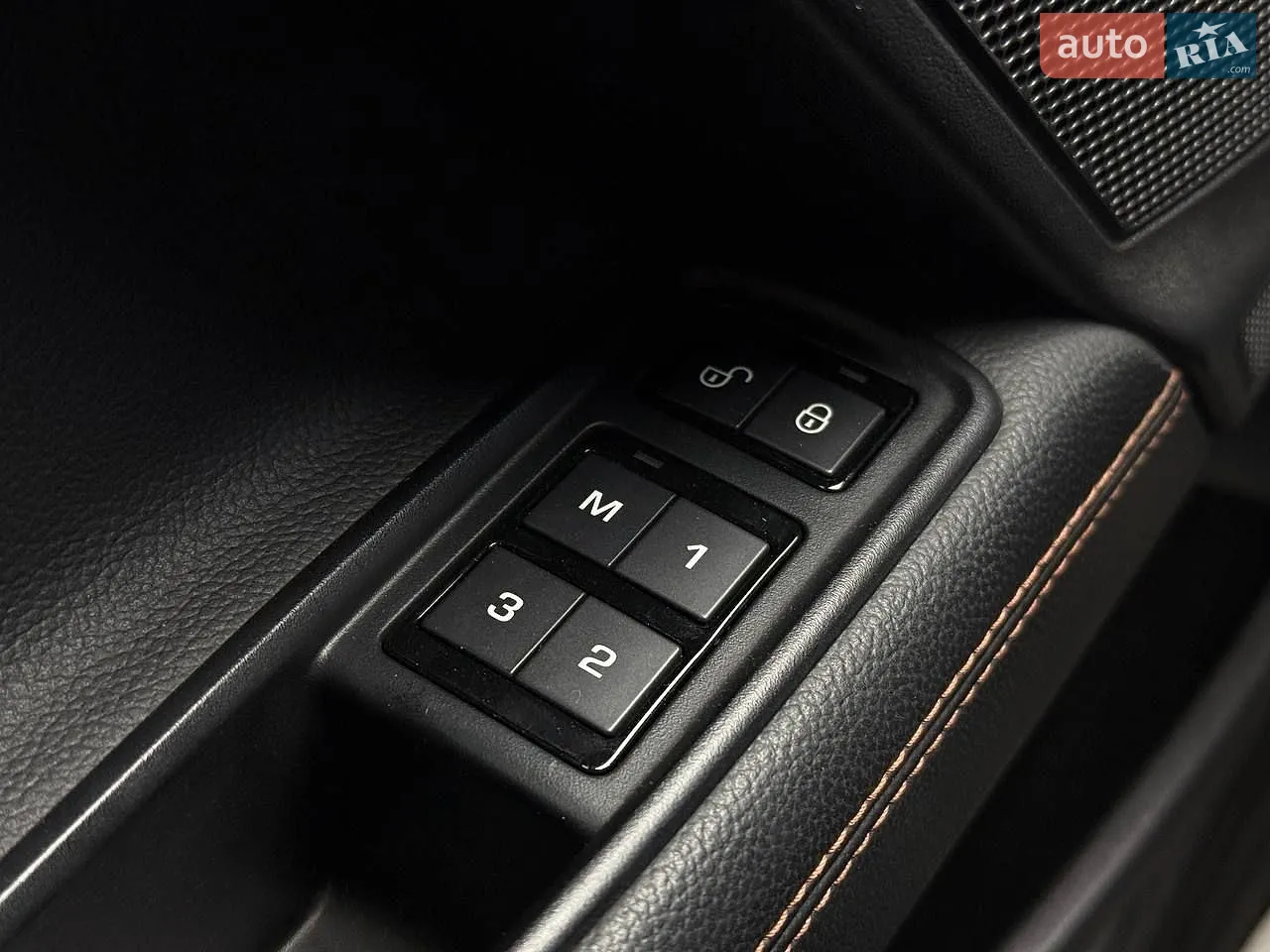 2015 Jaguar XE - мініатюра 44