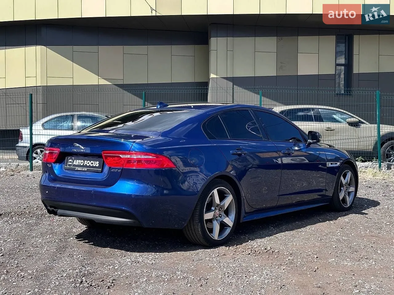 2015 Jaguar XE - мініатюра 8