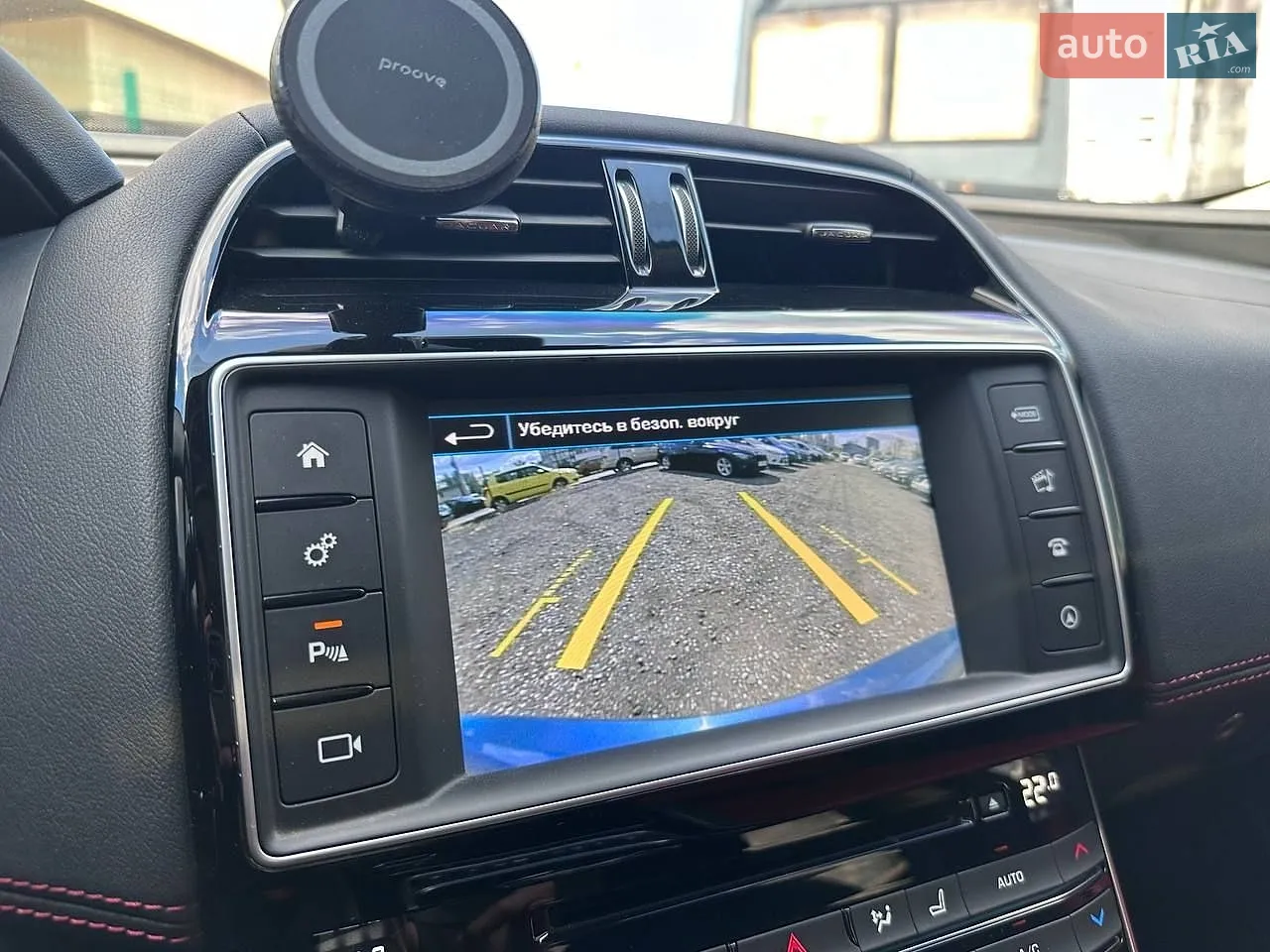 2015 Jaguar XE - мініатюра 28