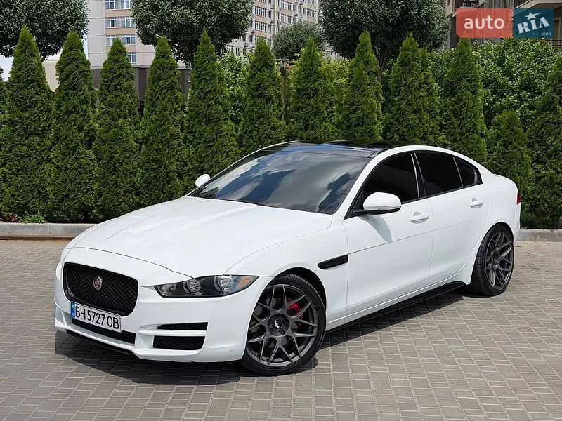 Jaguar XE 2016