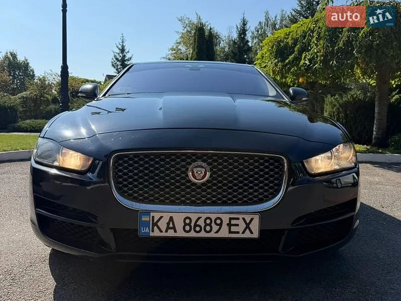 Jaguar XE 2016