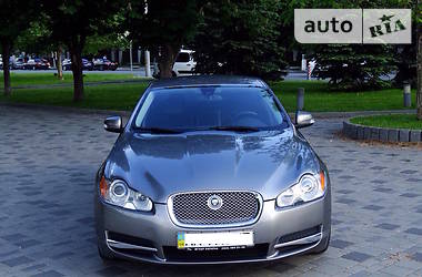 Седан Jaguar XF 2008 в Львове