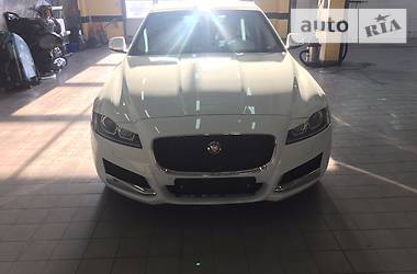 Седан Jaguar XF 2016 в Киеве