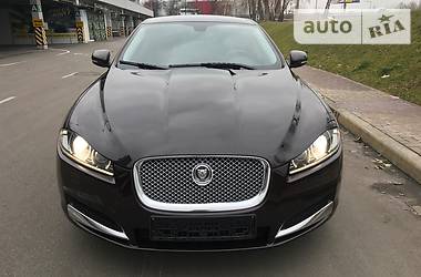 Седан Jaguar XF 2014 в Киеве