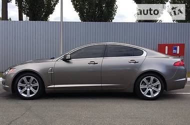 Седан Jaguar XF 2008 в Днепре