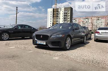 Седан Jaguar XF 2016 в Кропивницком