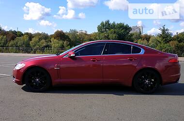 Седан Jaguar XF 2009 в Сумах