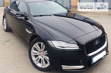 Седан Jaguar XF 2017 в Киеве