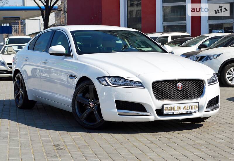 Седан Jaguar XF 2016 в Одесі