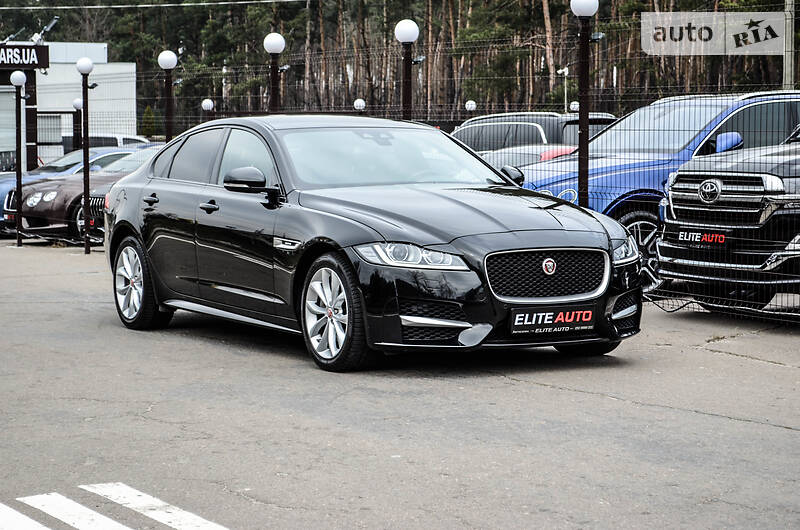 Седан Jaguar XF 2016 в Києві
