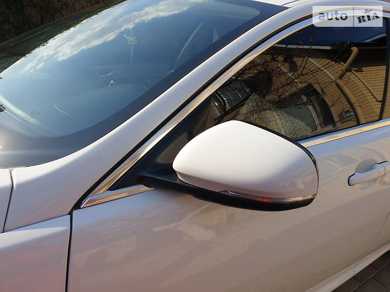 Седан Jaguar XF 2012 в Харкові