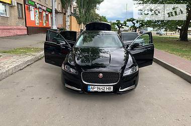 Седан Jaguar XF 2017 в Мелитополе