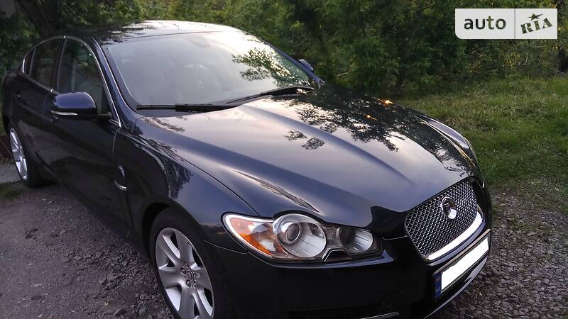 Седан Jaguar XF 2010 в Фастове