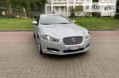 Седан Jaguar XF 2013 в Киеве