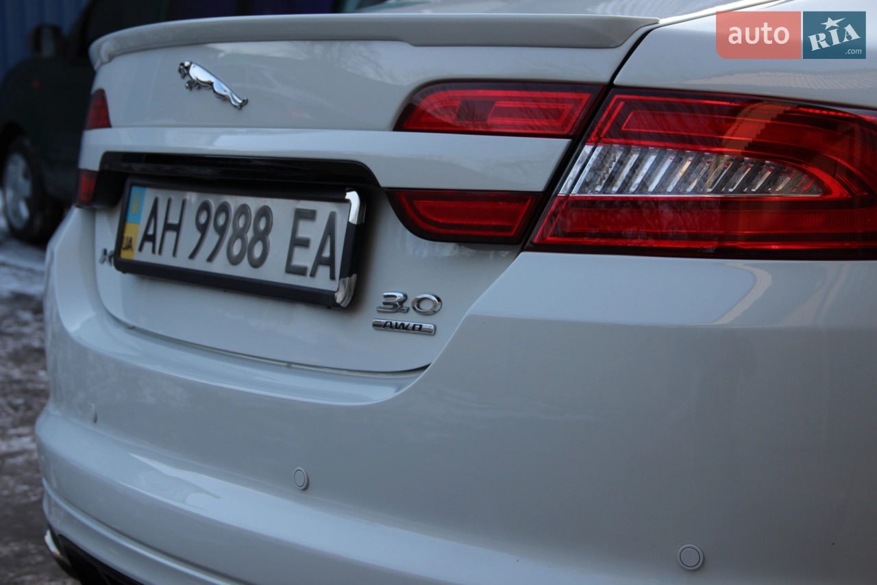 2013 Jaguar XF - мініатюра 13