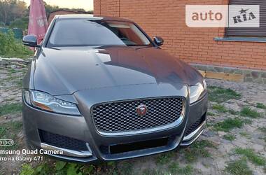 Седан Jaguar XF 2016 в Конотопі