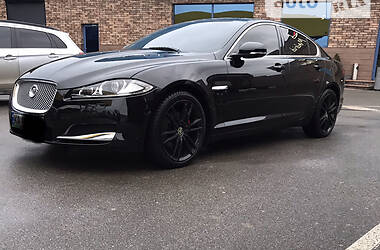 Седан Jaguar XF 2013 в Киеве