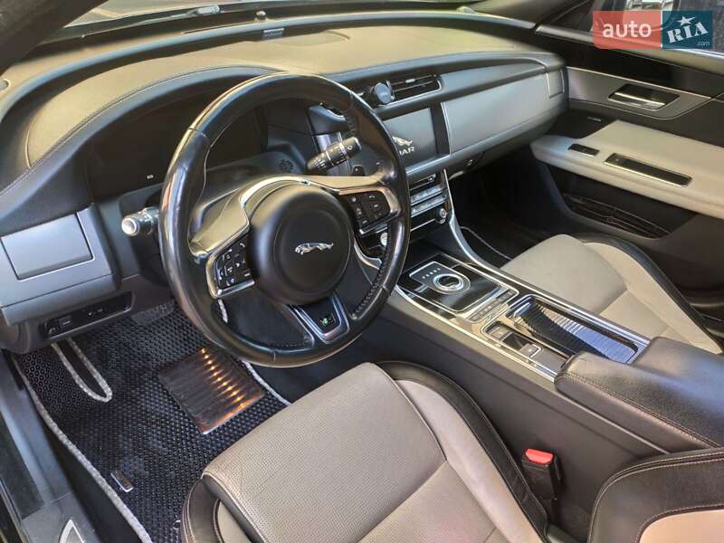 Седан Jaguar XF 2016 в Черноморске фото 8 Седан Jaguar XF 2016 в Черноморске