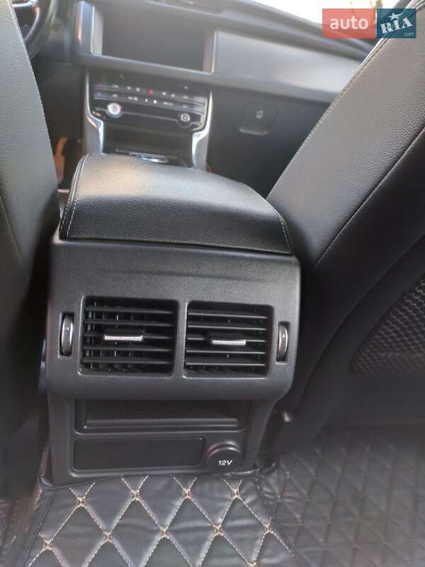 Седан Jaguar XF 2016 в Черноморске фото 27 Седан Jaguar XF 2016 в Черноморске