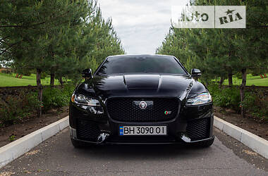 Седан Jaguar XF 2015 в Харкові