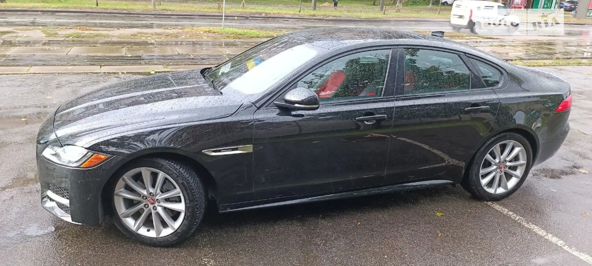 2016 Jaguar XF - мініатюра 2