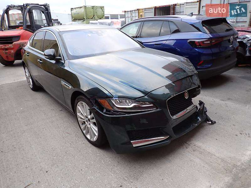 Jaguar XF 2016