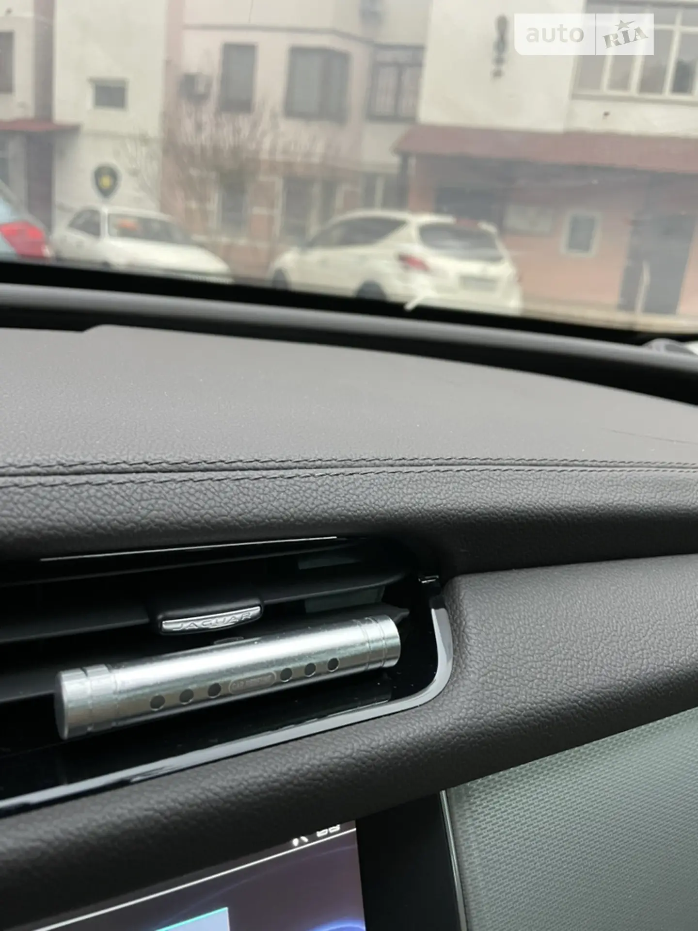 2016 Jaguar XF - мініатюра 18