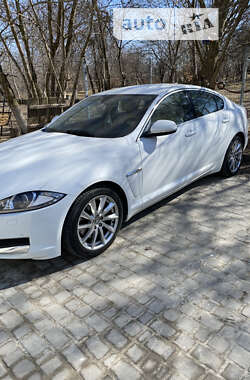 Седан Jaguar XF 2013 в Львові