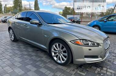 Седан Jaguar XF 2013 в Кропивницькому