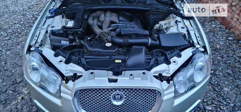 Седан Jaguar XF 2008 в Виннице