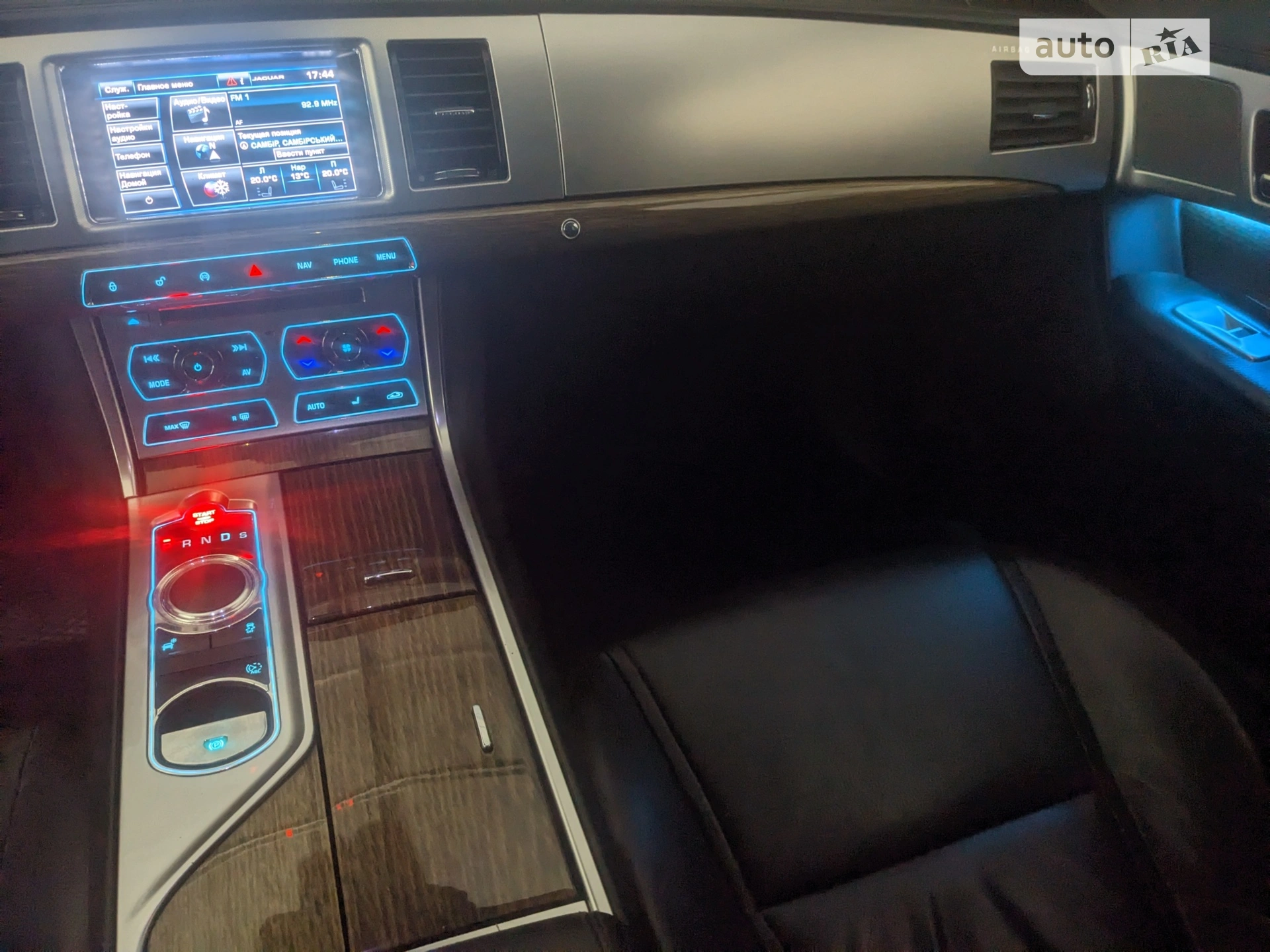 2015 Jaguar XF - мініатюра 2