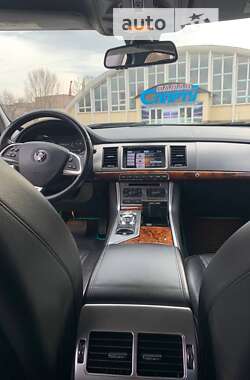 Седан Jaguar XF 2015 в Черкасах