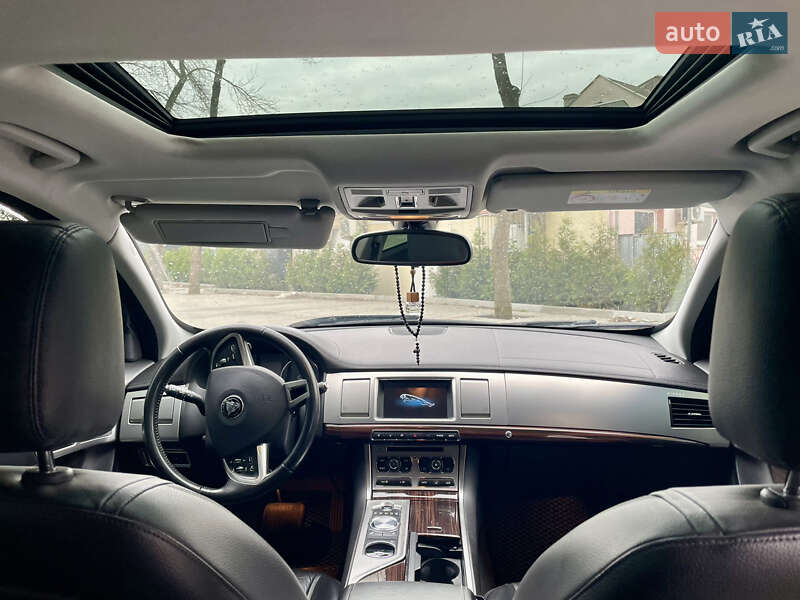 Універсал Jaguar XF 2014 в Ужгороді