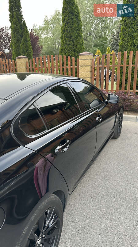 Седан Jaguar XF 2013 в Дніпрі