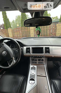 Седан Jaguar XF 2013 в Днепре